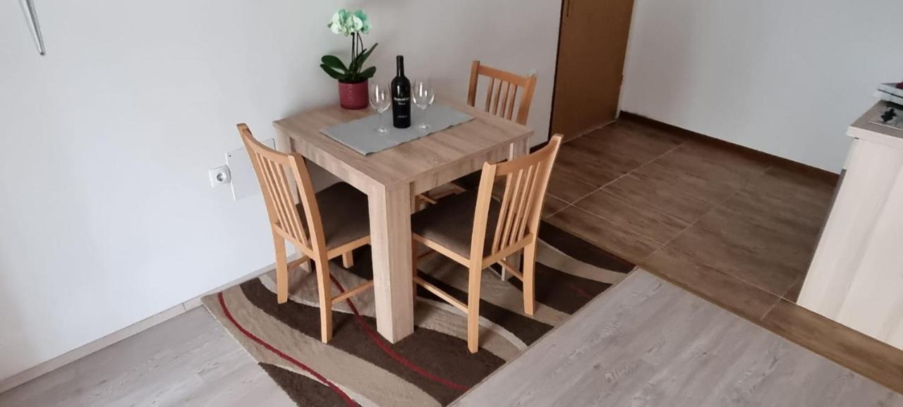 Apartmani Italo Biograd Na Moru Exteriér fotografie